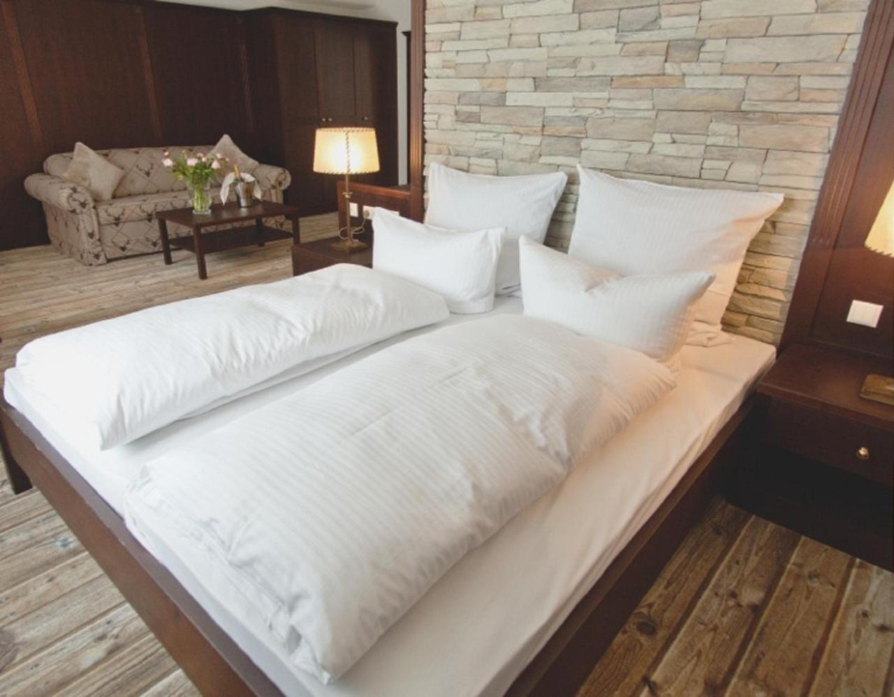 Forsthaus Woernbrunn Hotel Grunwald Ngoại thất bức ảnh