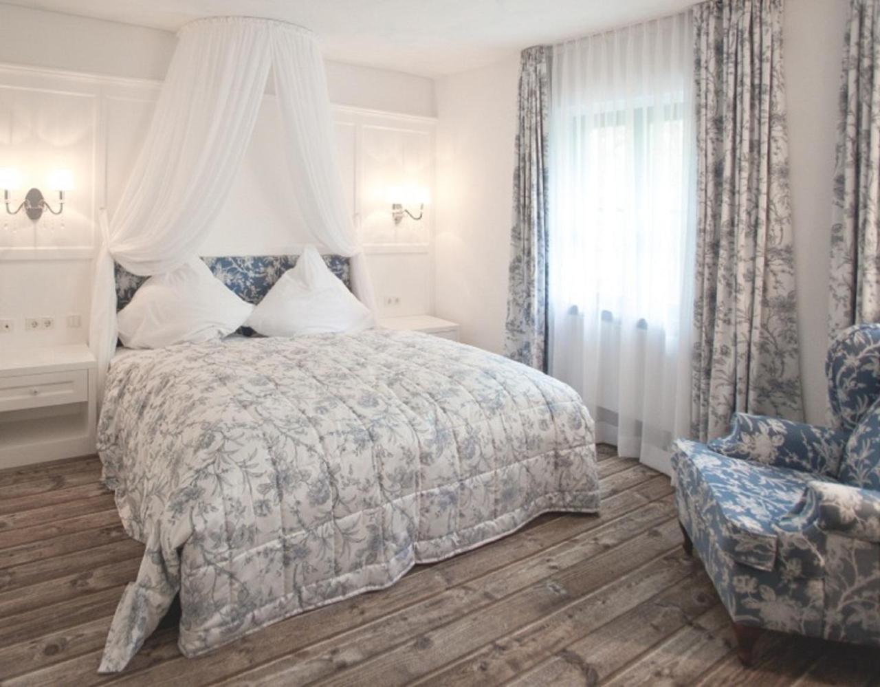 Forsthaus Woernbrunn Hotel Grunwald Ngoại thất bức ảnh