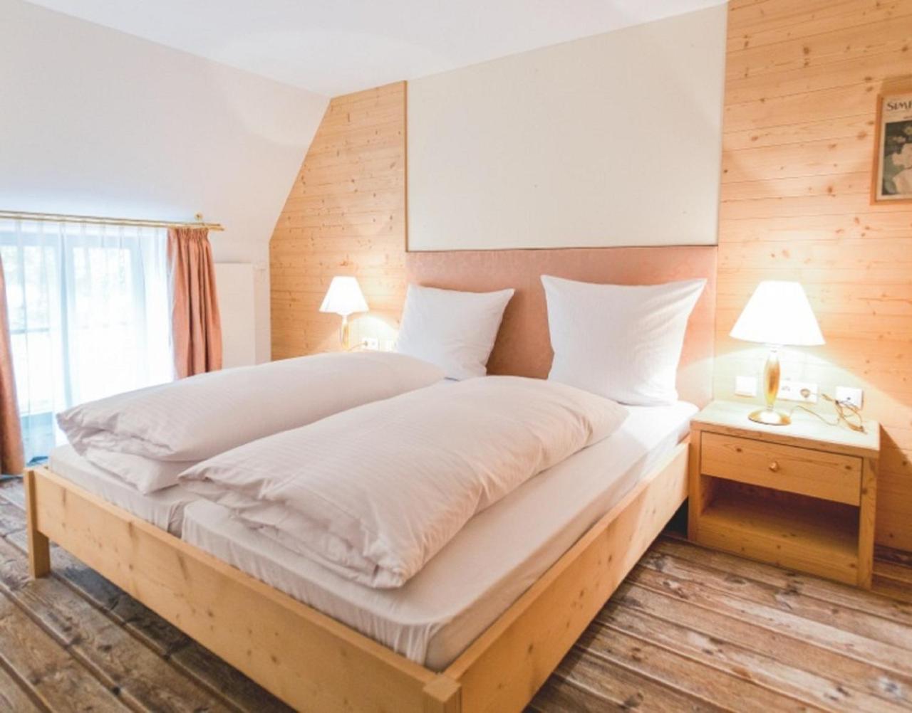 Forsthaus Woernbrunn Hotel Grunwald Phòng bức ảnh