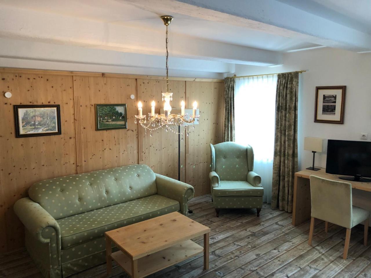 Forsthaus Woernbrunn Hotel Grunwald Ngoại thất bức ảnh