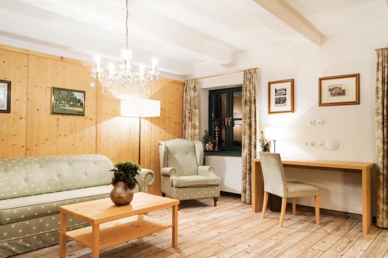 Forsthaus Woernbrunn Hotel Grunwald Ngoại thất bức ảnh