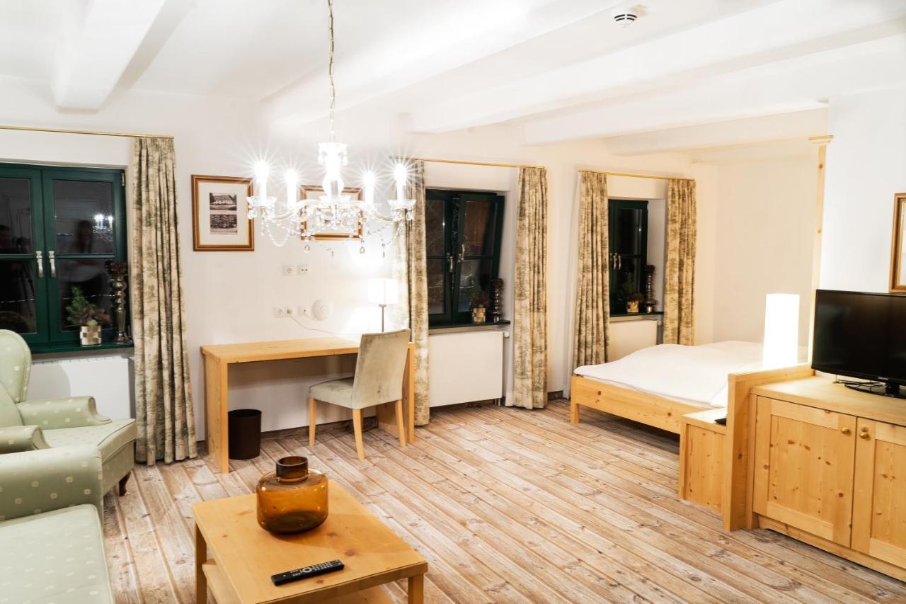 Forsthaus Woernbrunn Hotel Grunwald Ngoại thất bức ảnh